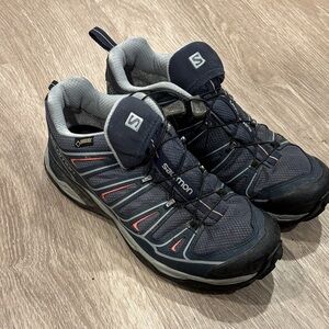 Salomon Dark Blue and Gray Trail Shoes